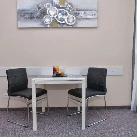 Sea Garden Studio. Free Parking Appartement
